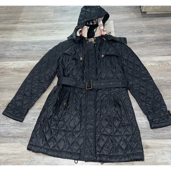 Burberry Jackets & Blazers - Burberry London Finsbridge Black Belted Quilted Jacket Size Medium